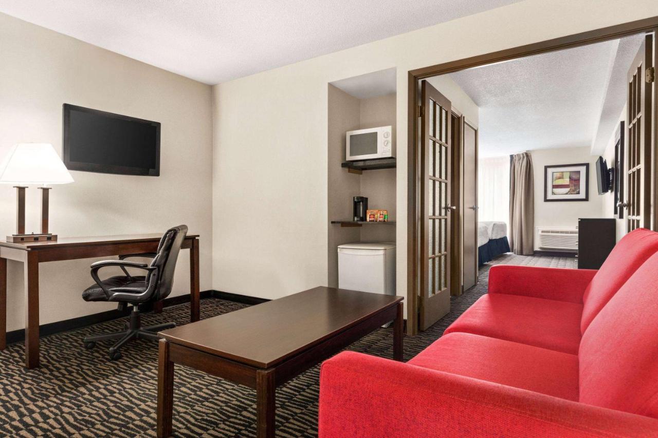 Ramada Plaza By Wyndham Niagara Falls Esterno foto