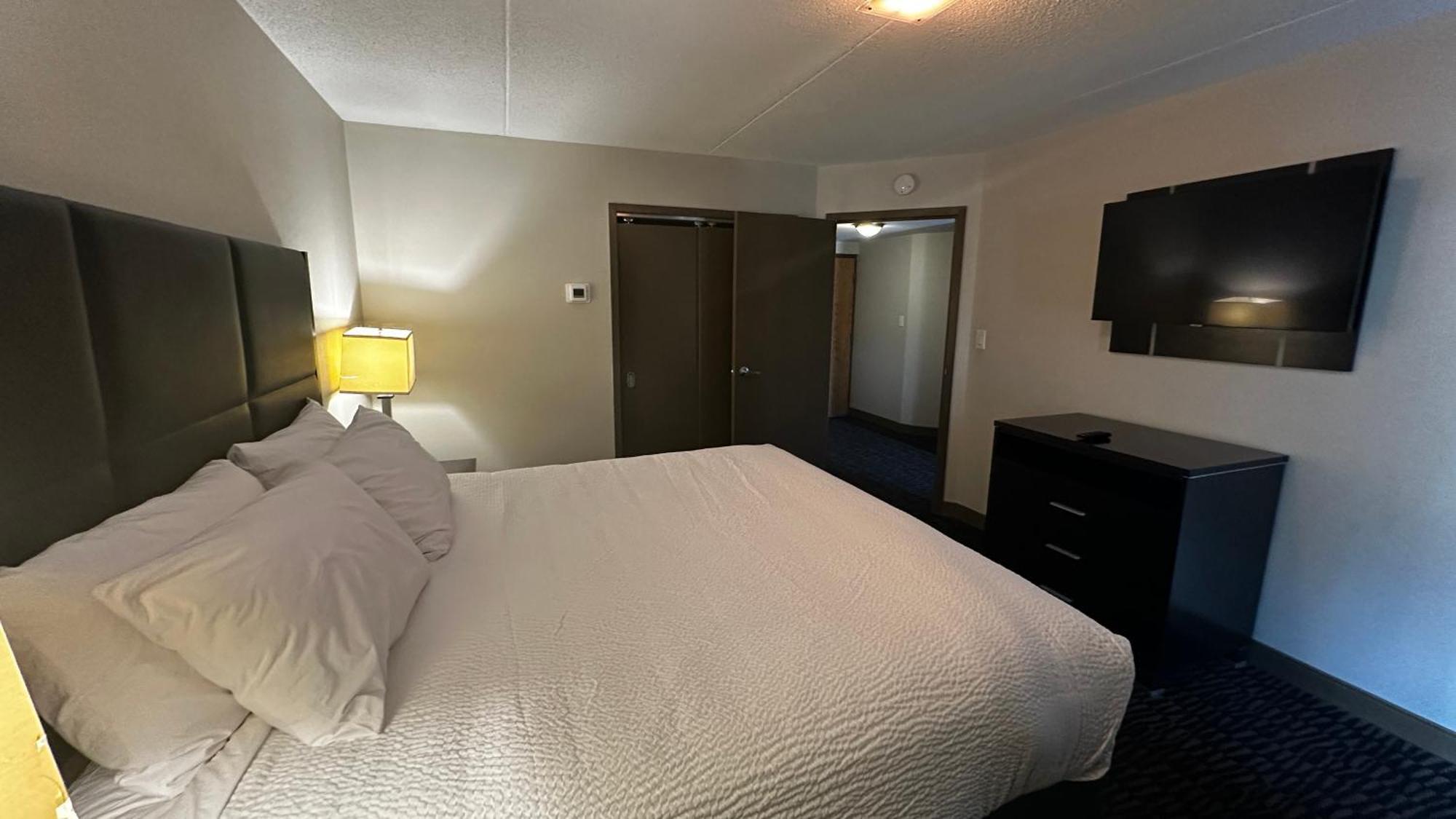 Ramada Plaza By Wyndham Niagara Falls Esterno foto