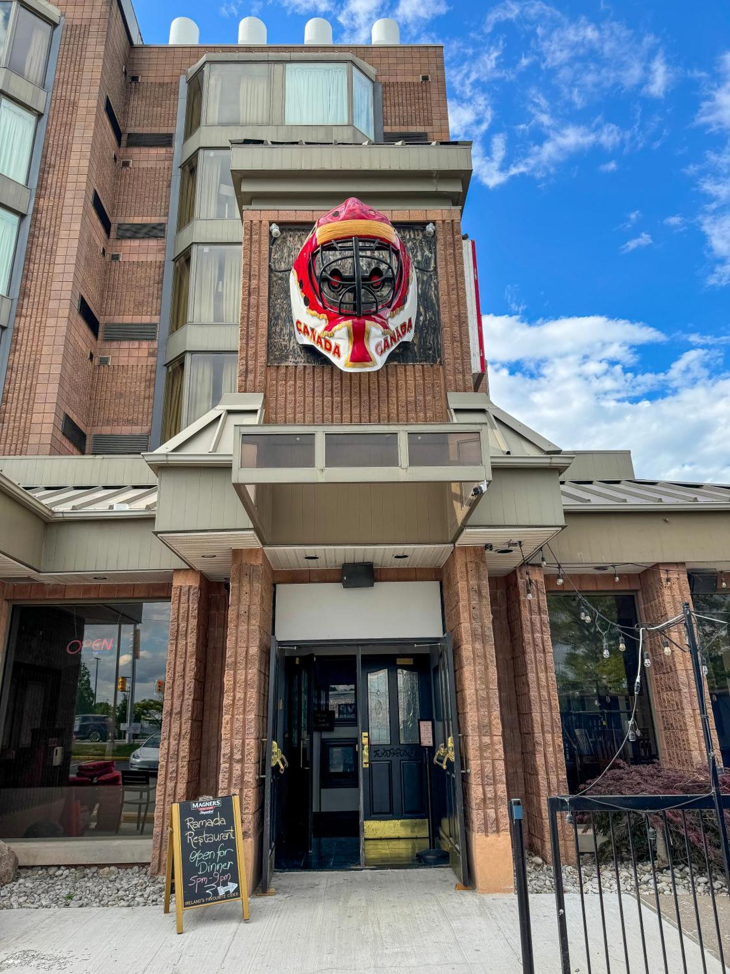 Ramada Plaza By Wyndham Niagara Falls Esterno foto